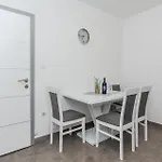 Lägenhet Lovely In Privlaka (Zadar)