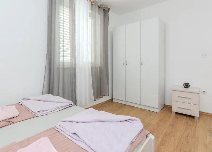 Appartement Lovely In