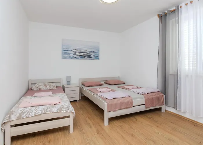 Appartamento Lovely In Privlaka (Zadar)