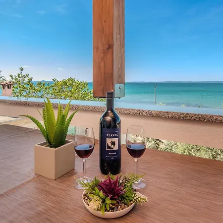 Awesome In With House Sea View Privlaka (Zadar)