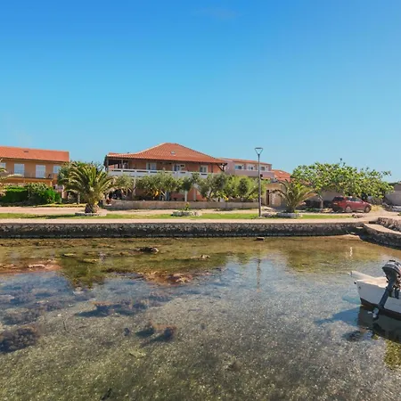 Apartman Stunning In With Wifi Privlaka (Zadar)