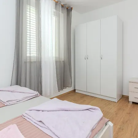 Apartman Stunning In With Wifi