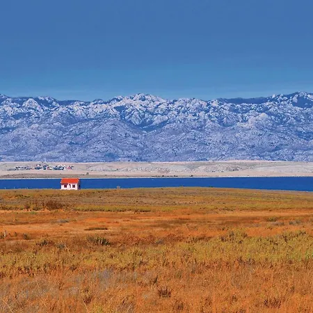 Awesome In With House Sea View